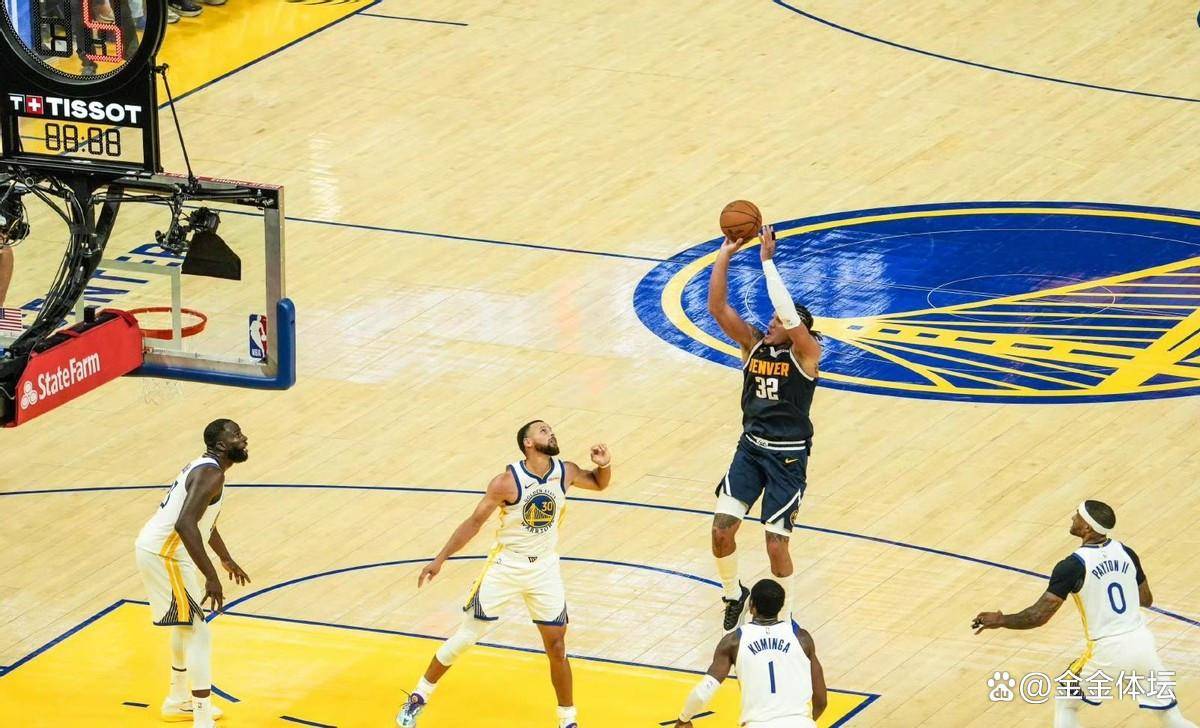 丹佛掘金发布备战花絮，清晨篮板制胜，CBA季后赛任务艰巨，赛季目标并未改变的简单介绍